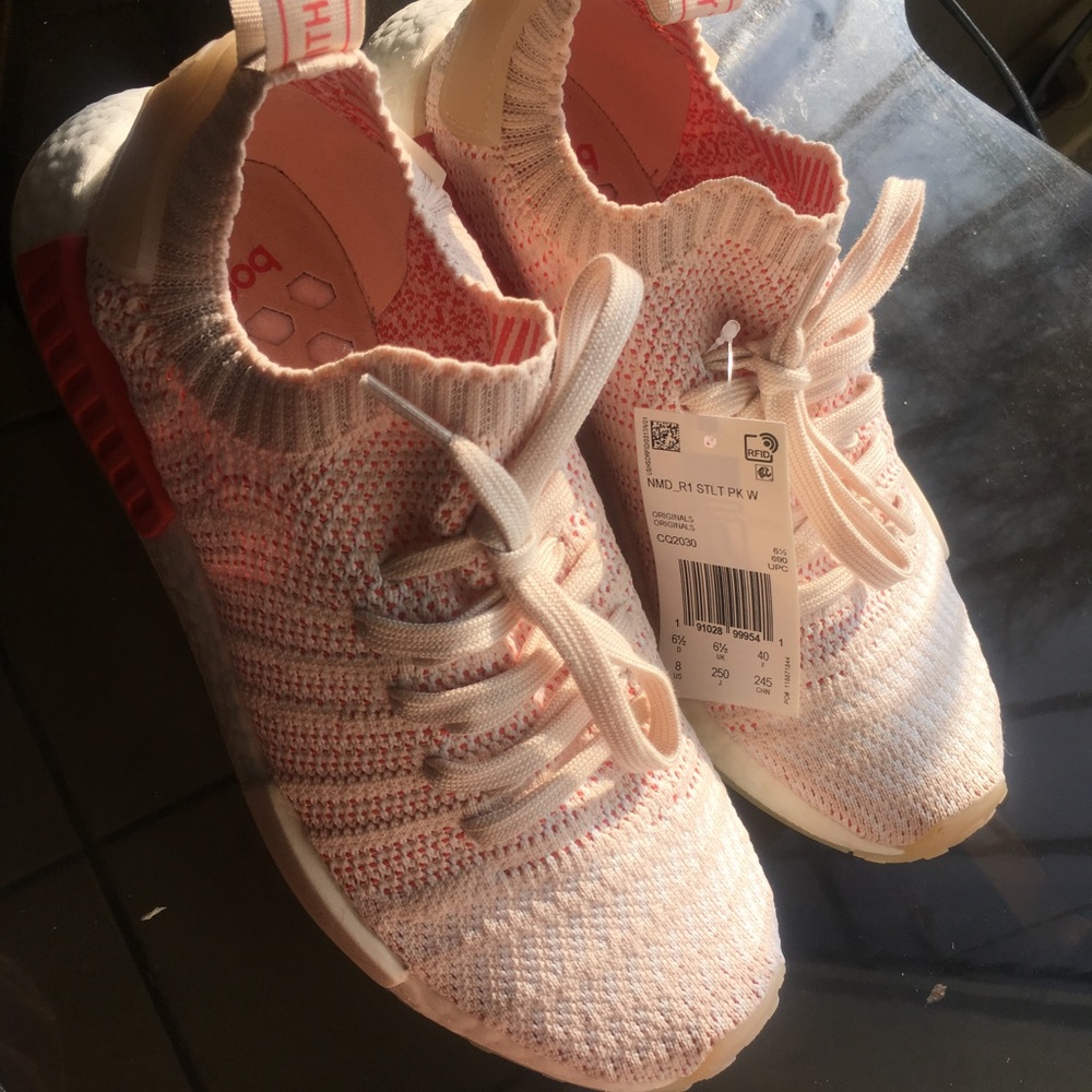 Adidas NMD R1 - Picture 2 of 8